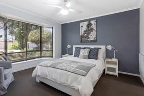 4 bedrooms, desk, iron/ironing board, travel cot