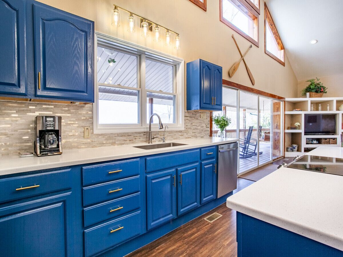 冰箱、微波炉、烤箱、炉灶