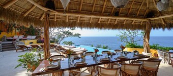 Villa Mandarina's Ocean front Estate 8-16 Bedrooms PRICE LISTED is for 8 rooms.