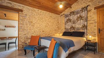 6 Schlafzimmer, Bügeleisen/Bügelbrett, Reisekinderbett, kostenloses WLAN