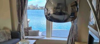 Fable Lodge - Luxury lakeside lodge with sunken hot tub at Tattershall Lakes