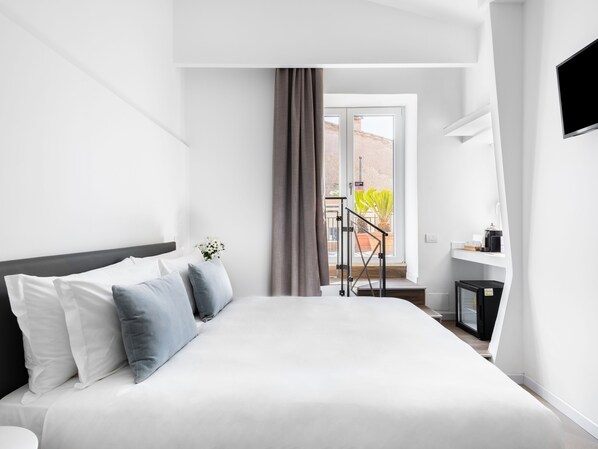 Standard Room with Terrace | Premium bedding, individually decorated, individually furnished