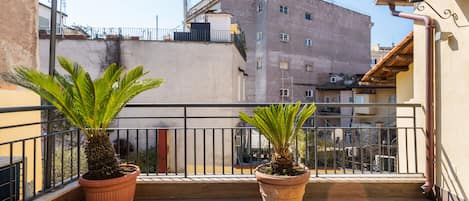 Chambre Double, terrasse | Vue depuis le balcon