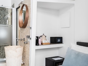 Small Room | Premium bedding, individually decorated, individually furnished - Numa Rome Tullo (Rome)