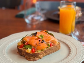 Daily cooked-to-order breakfast (EUR 13 per person) - Numa Rome Tullo (Rome)