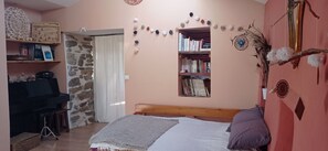 1 makuuhuone, työpöytä, Wi-Fi