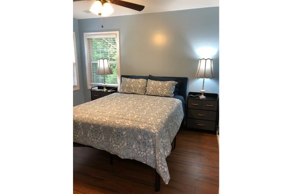 The Cottage @ Fairway Farm, working Blueberry Farm