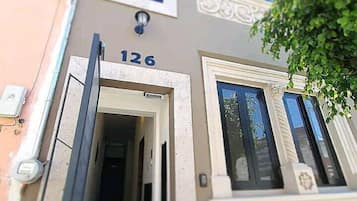 Fachada de la propiedad