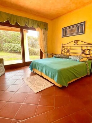 4 Schlafzimmer, Bügeleisen/Bügelbrett, Reisekinderbett, kostenloses WLAN