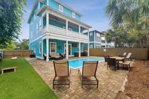 Outdoor dining - ☀️ Blue Yonder | 6-Seat Golf Cart | Heated Pool* | VIP Package (Miramar Beach)