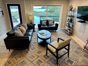 Smart TV, DVD player, books, video library - The Harbor House - Waterfront Home with Private Pier & Amazing Views! (Onemo)