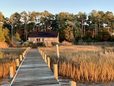 The Harbor House - Waterfront Home with Private Pier & Amazing Views!