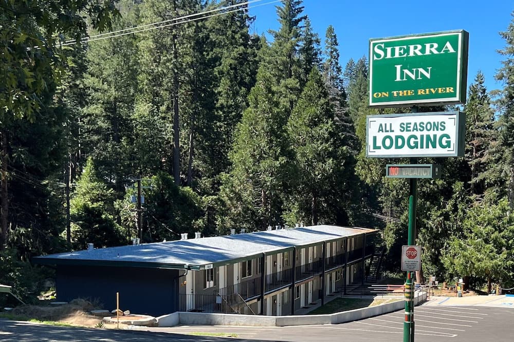 Sierra Inn on the River