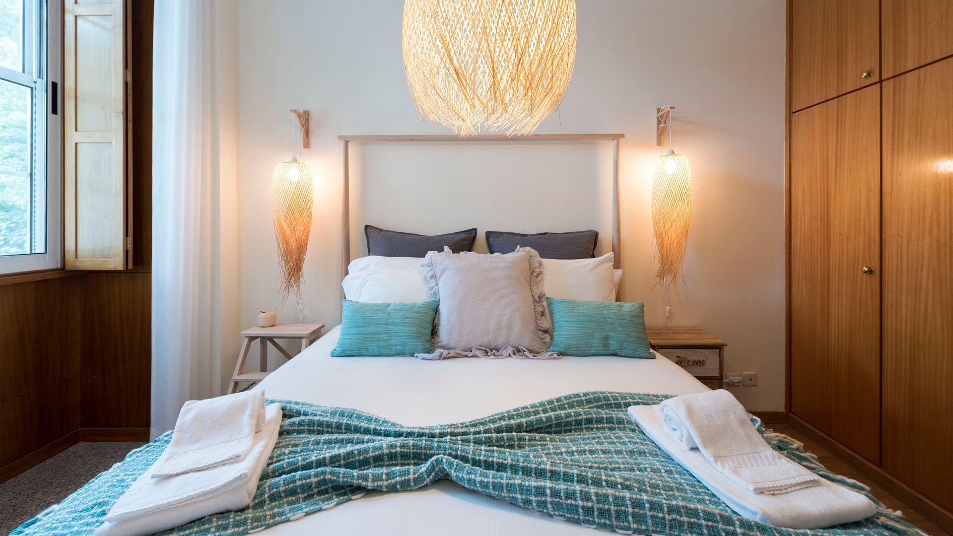 2 chambres, fer et planche à repasser, Wi-Fi gratuit, draps fournis