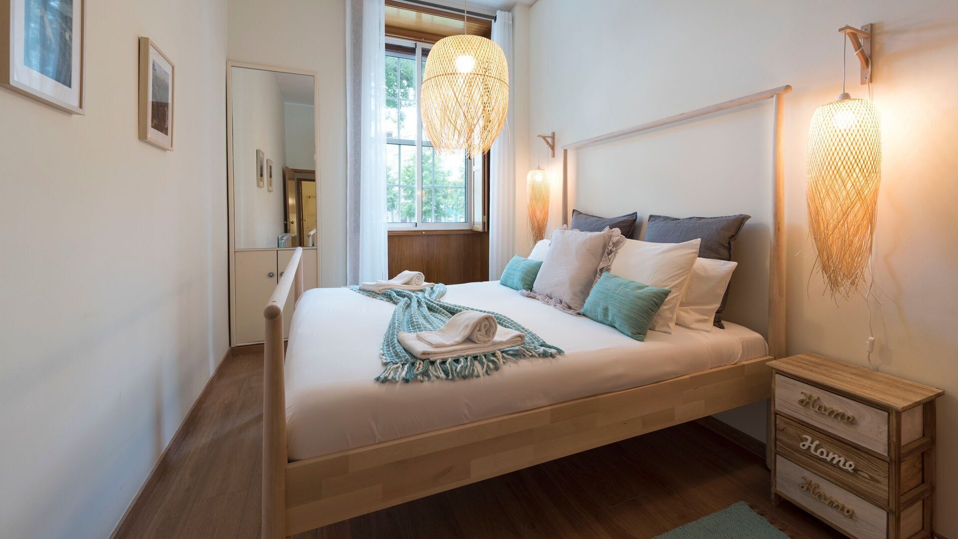 2 bedrooms, iron/ironing board, free WiFi, bed sheets