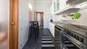 Fridge, microwave, dishwasher, coffee/tea maker