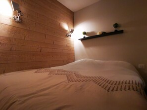 2 chambres, coffre-fort, accès au Wi-Fi (inclus)
