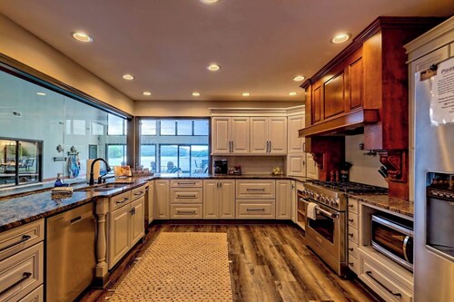 Lake Haven on Chatuge  By Chatuge Home Concierge<br> Indoor Pool, covered boat slip, swim dock, hot tub, firepit , beach sand volleyball , kayaks