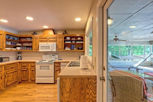 Twin Oaks Retreat  - by Chatuge Home Concierge<br> Lakefront  w/ Pvt Covered Dock, fire pit, ping pong, shuffle board, water carpet