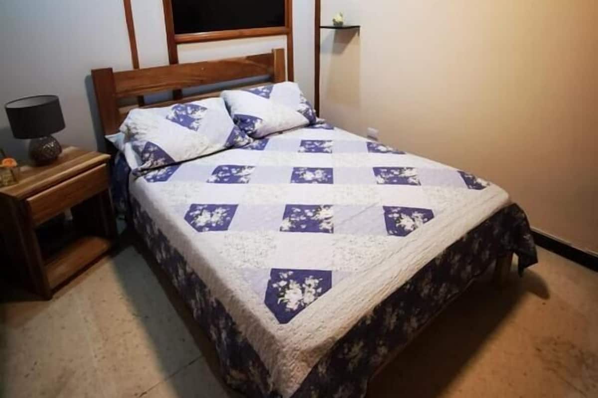 Basic Double Room | Bed sheets