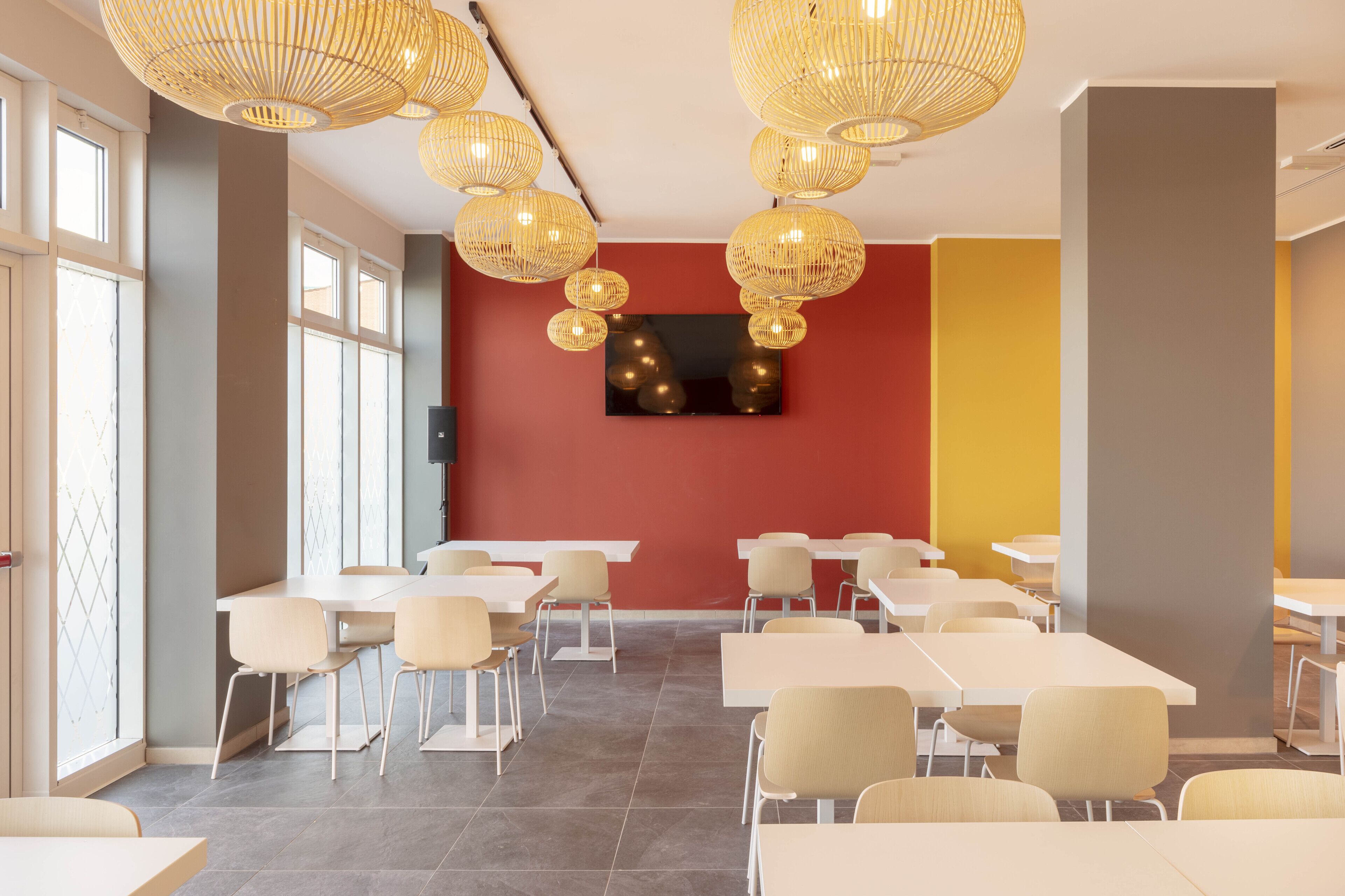 daily buffet breakfast (eur 7.9 per person)