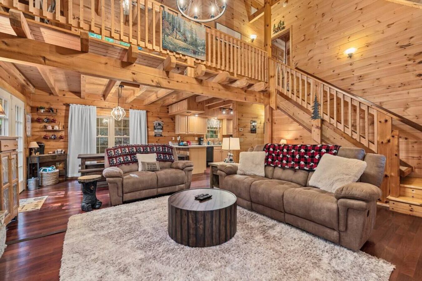 The Toasty Marshmallow- Gameroom-Firepit-HotTub!