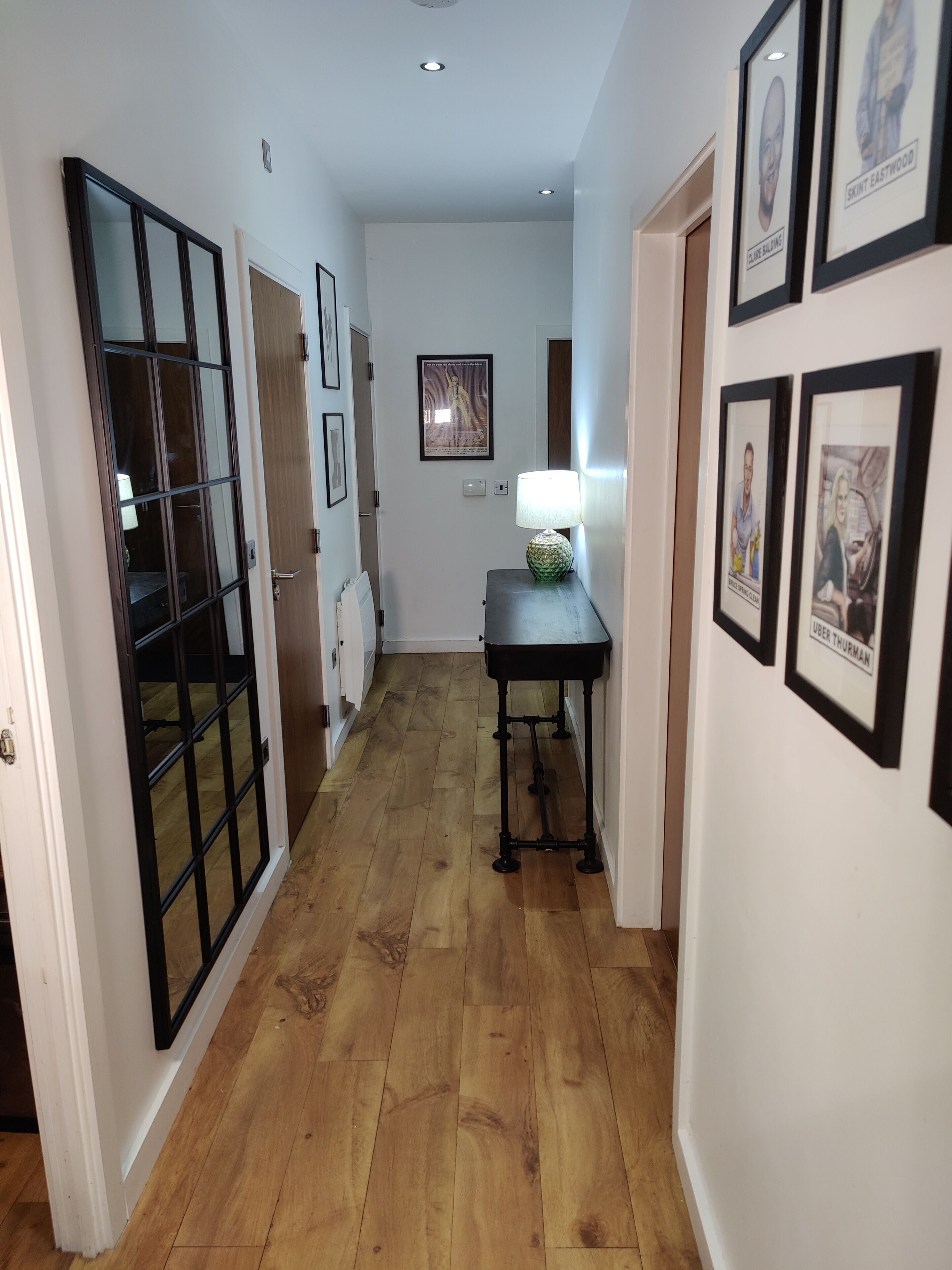 YARM centre apartment with free parking.