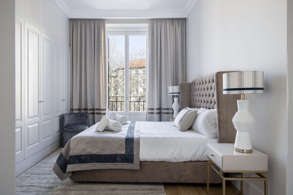 Palacio Tirso De Molina - Madrid