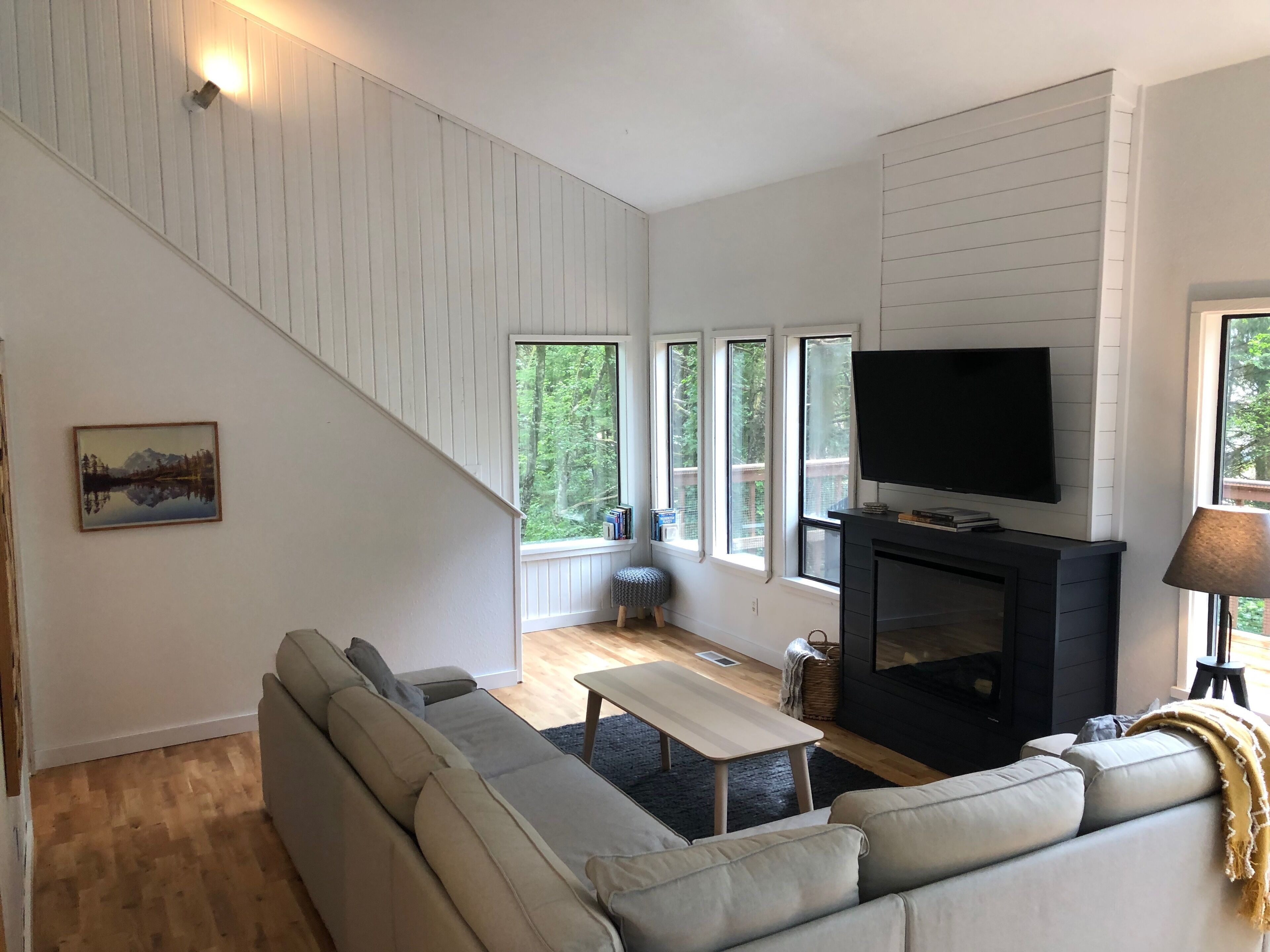 Private House Amongst Trees, Close to the Beach!