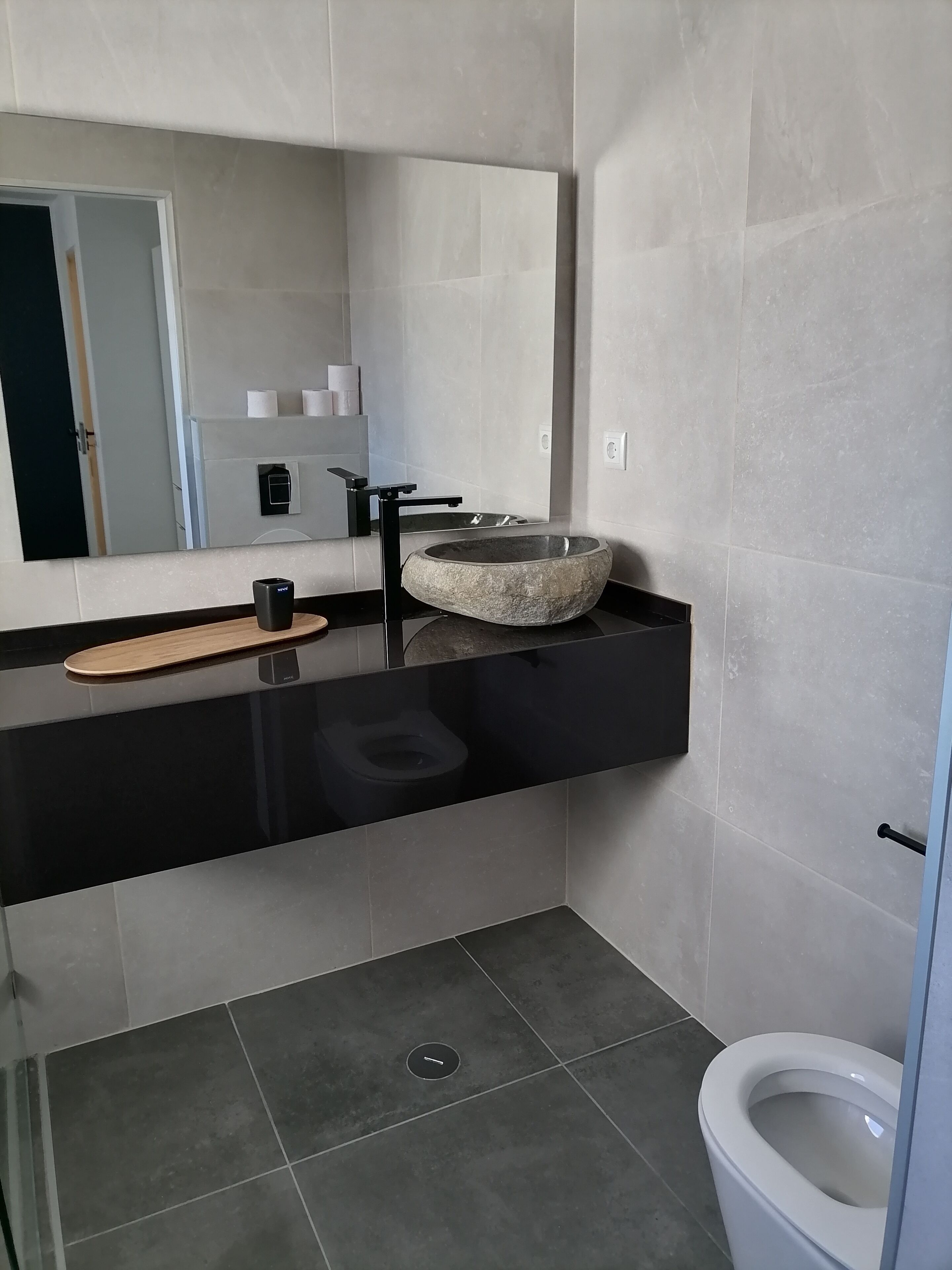 Special Top Floor Apartment with Pool