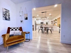 Unclassified image, 4 of 34, button