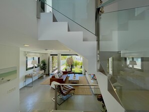 Interior - Casa Mar - Luxury Townhouse, 4BR, Pool, View, BBQ (Fuengirola)