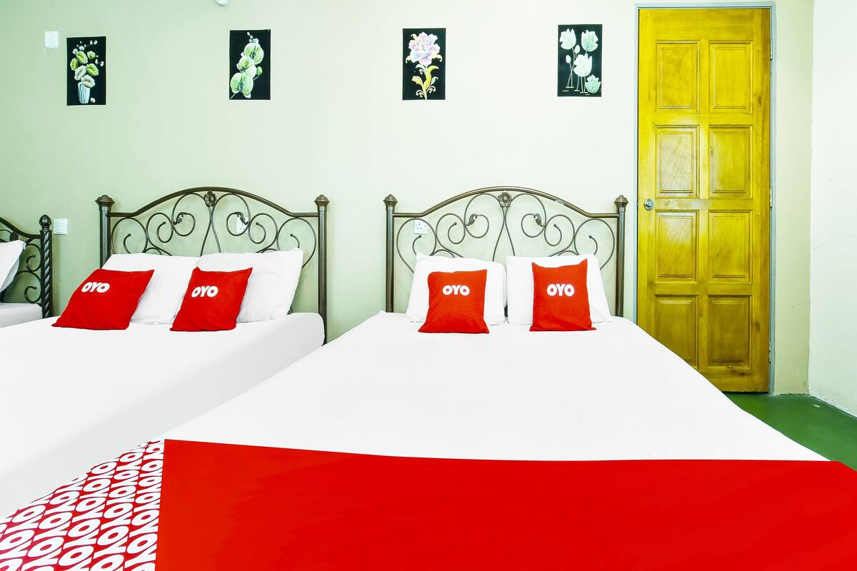 Free WiFi, bed sheets