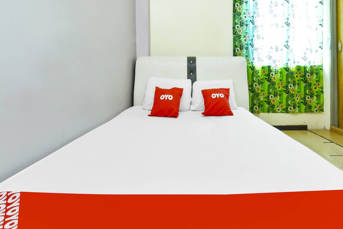 Double Room | Free WiFi, bed sheets