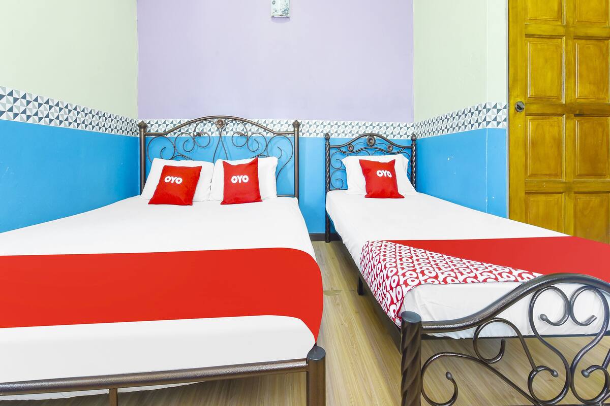 Free WiFi, bed sheets