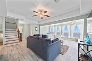 Smart TV, table football, ping pong, books - Spacious Bayfront Home w/ Gorgeous Views and Deck (Kemah Area)