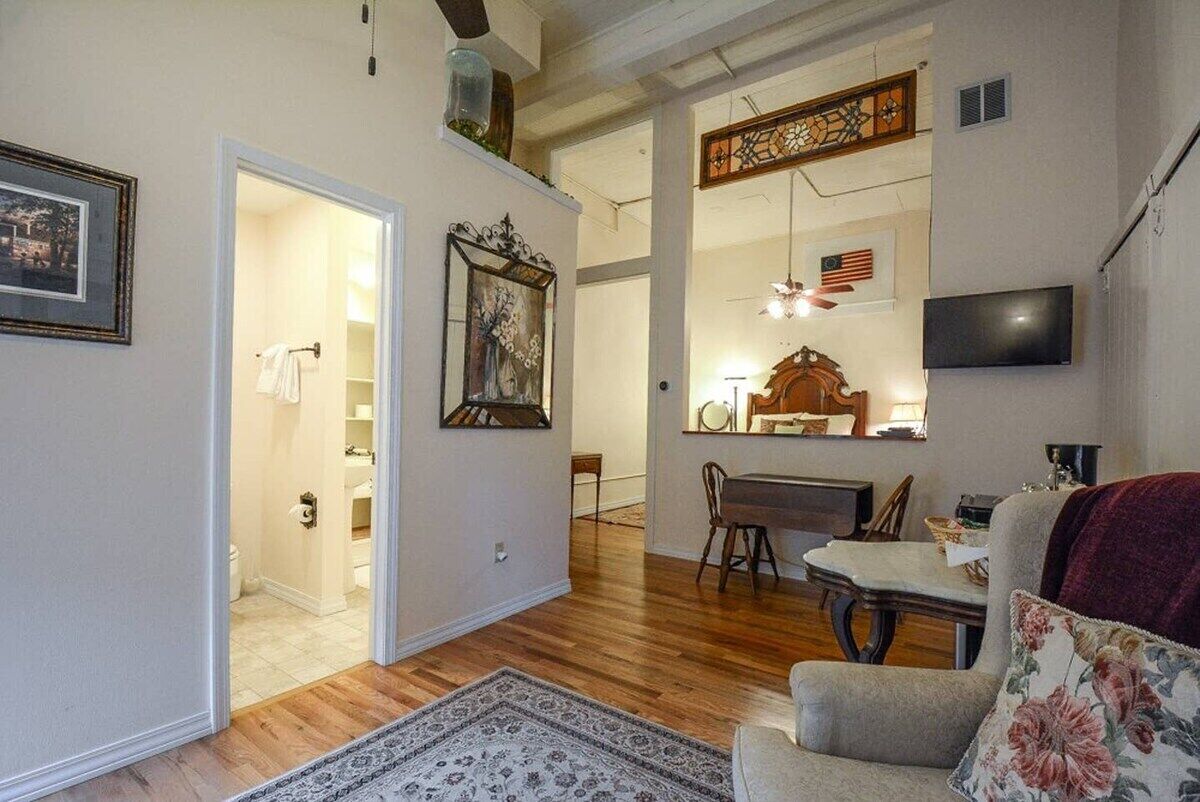 Kamar | Didekorasi berbeda-beda dan dilengkapi dengan perabotan berbeda-beda