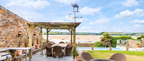 Cottage | Outdoor dining