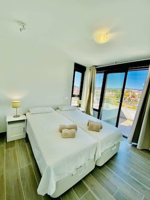 3 bedrooms, iron/ironing board, WiFi, bed sheets