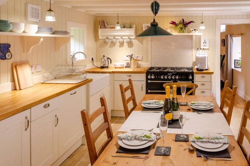 Kirk Wynd Cottage - Classic Charm