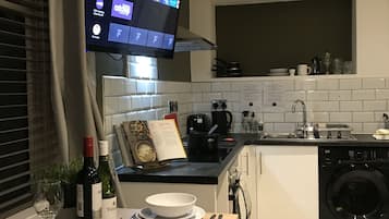 Comfort Apartment, Ensuite | Restaurant