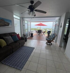 Smart TV - Welcome to Your Tropical Paradise with a Stunning Sea View. (Cabo Rojo)