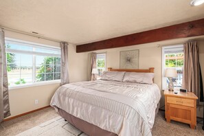 3 slaapkamers, een kluis op de kamer, een bureau