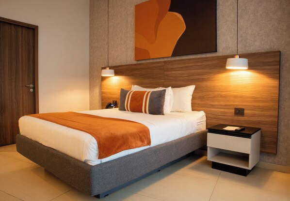 Business Room, No Windows | Desk, free WiFi, bed sheets