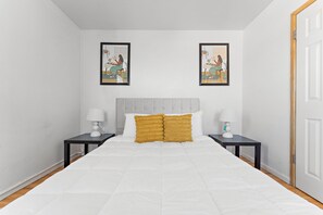 2 bedrooms, WiFi, bed sheets