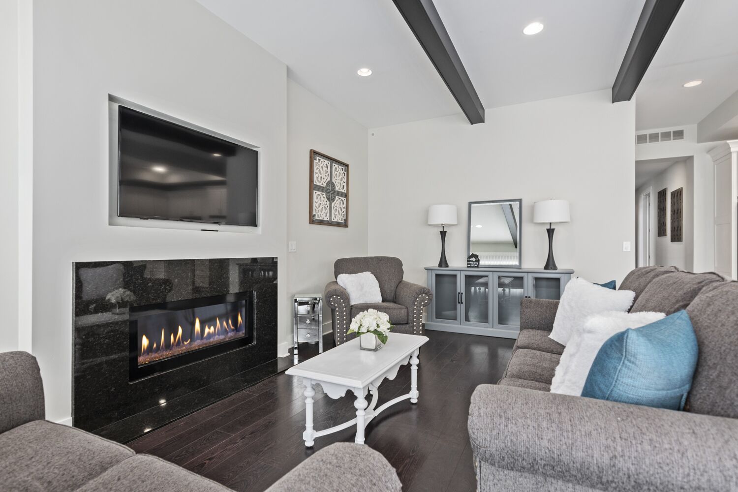 Mitten Luxury on Gun Lake