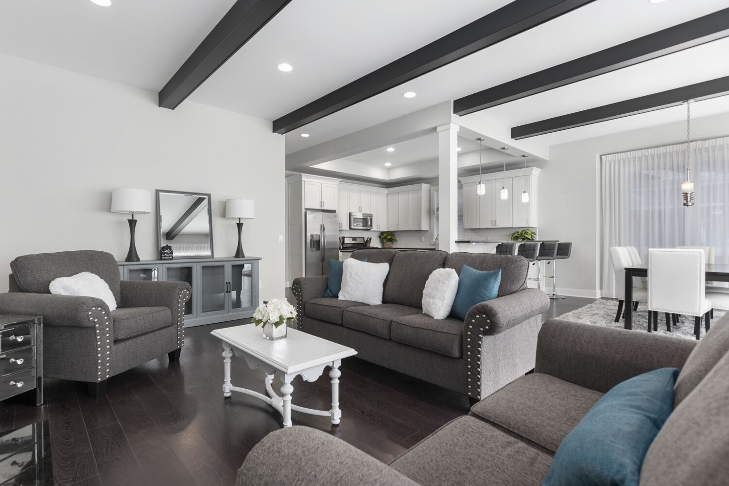 Mitten Luxury on Gun Lake