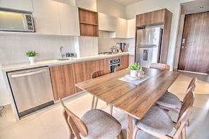 Fridge, microwave, oven, stovetop