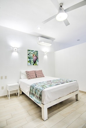 1 chambre, bureau, fer et planche Ă repasser, Wi-Fi