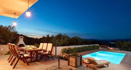 Villa Galleon with Pool